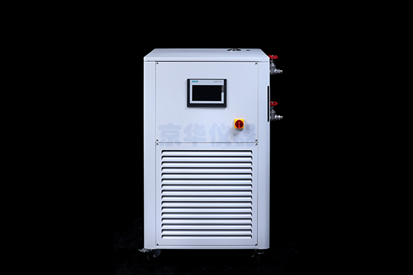 高低溫一體機(jī)的優(yōu)勢特點(diǎn) 高低溫一體機(jī)的優(yōu)勢特點(diǎn)