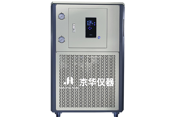 密閉型低溫冷卻液循環(huán)泵有效防止介質的揮發(fā)和污染 密閉型低溫冷卻液循環(huán)泵有效防止介質的揮發(fā)和污染